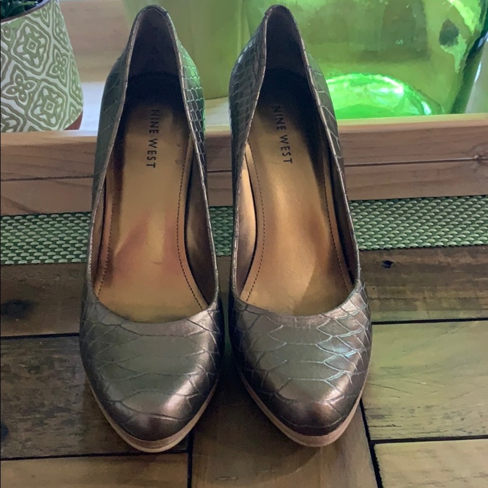 Beautiful Bronze Heels